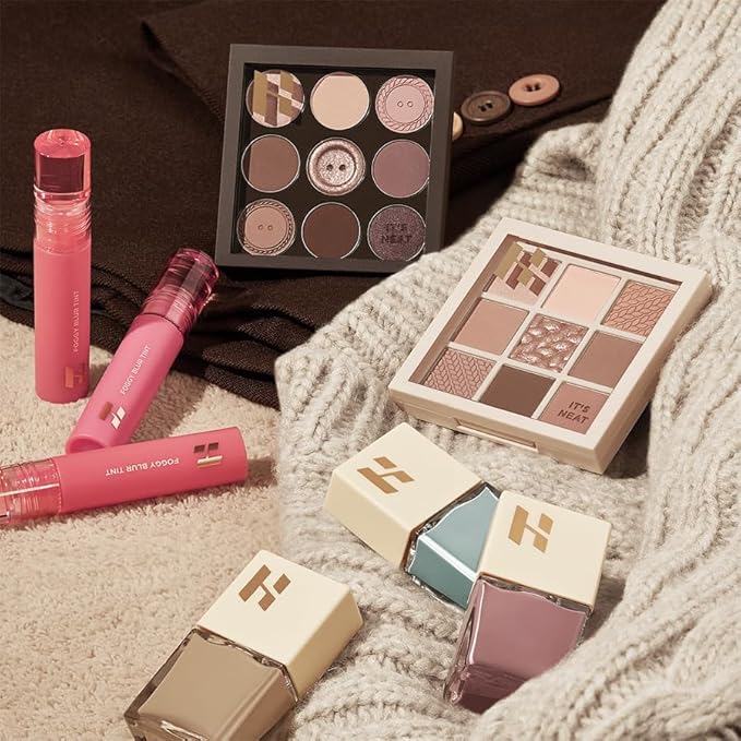 HOLIKA HOLIKA MY FAVE MOOD EYE PALETTE (05 NEAT KNIT)